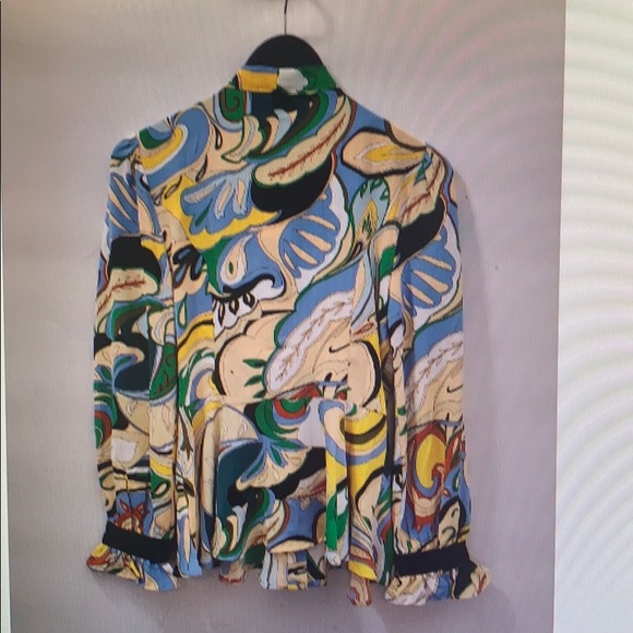 Too - Picture 2 of 2